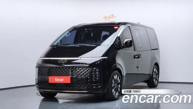Hyundai Staria