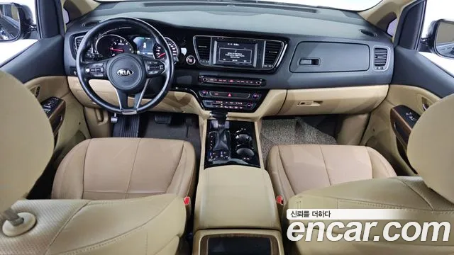 Kia Carnival — интерьер