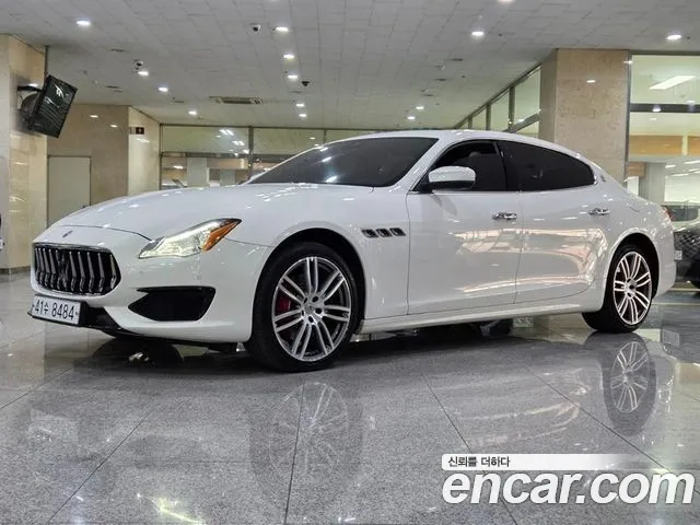 Maserati Quattroporte