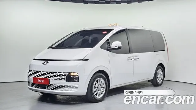 Hyundai Staria