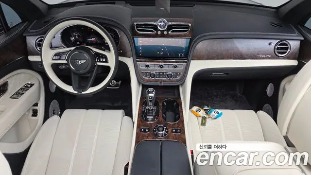 Bentley Bentayga — интерьер