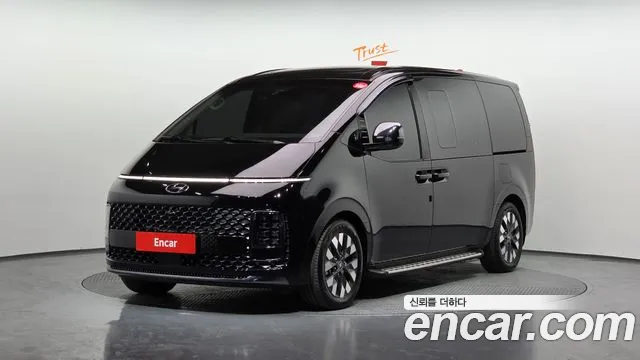 Hyundai Staria