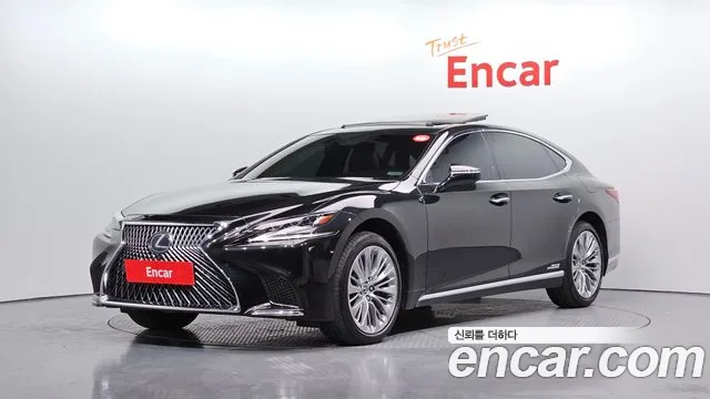 Lexus LS