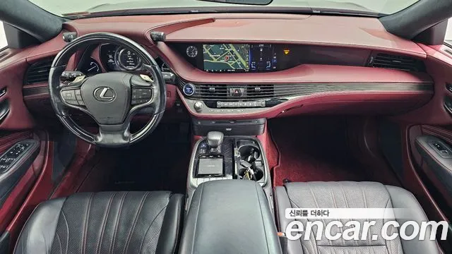Lexus LS — интерьер