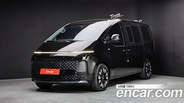Hyundai Staria