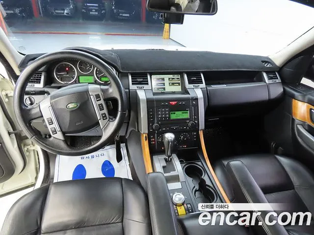Land Rover Range Rover Sport — интерьер