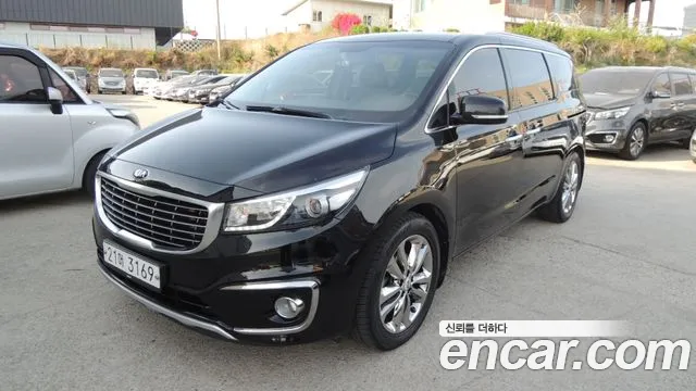 Kia Carnival — экстерьер