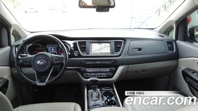 Kia Carnival — интерьер