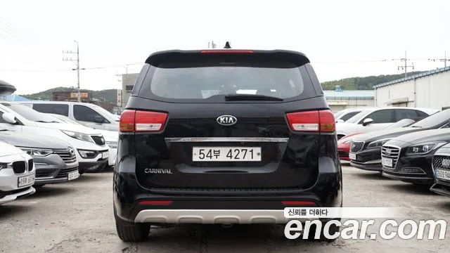 Kia Carnival — интерьер