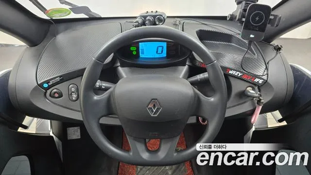 Renault Korea Twizy — интерьер