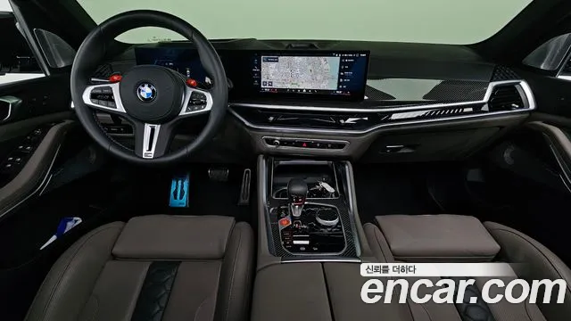 BMW X5M — интерьер