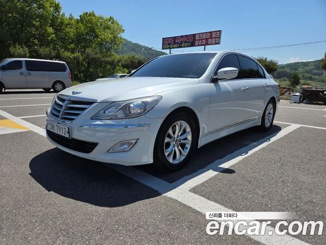 Hyundai Genesis