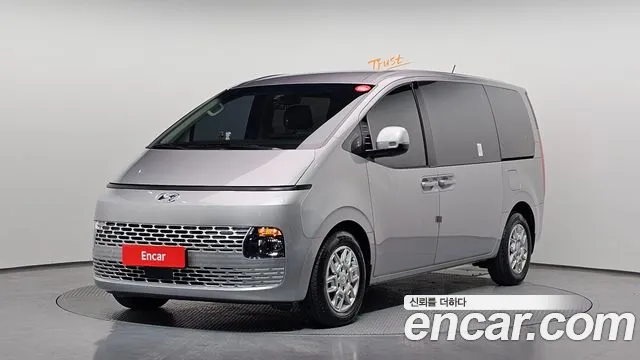 Hyundai Staria