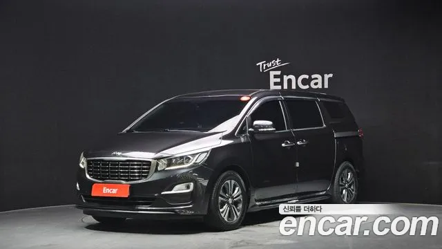 Kia Carnival — экстерьер