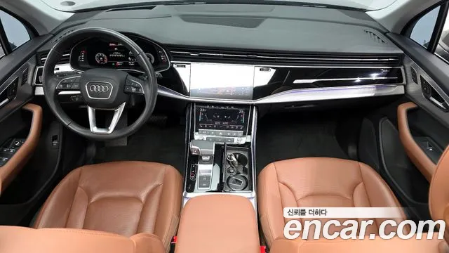 Audi Q7 — интерьер