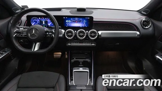 Mercedes-Benz EQB — интерьер