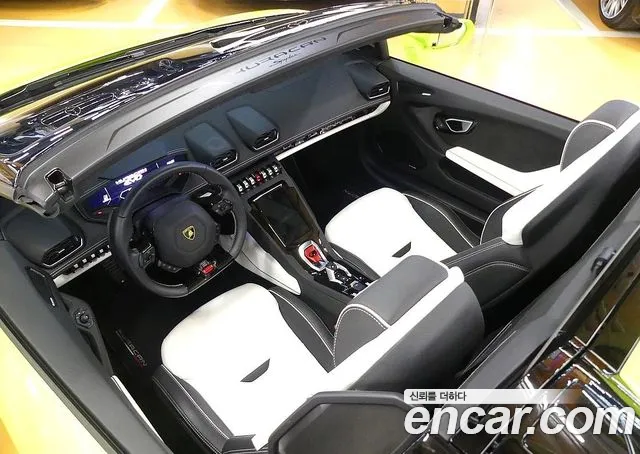 Lamborghini Huracan — интерьер