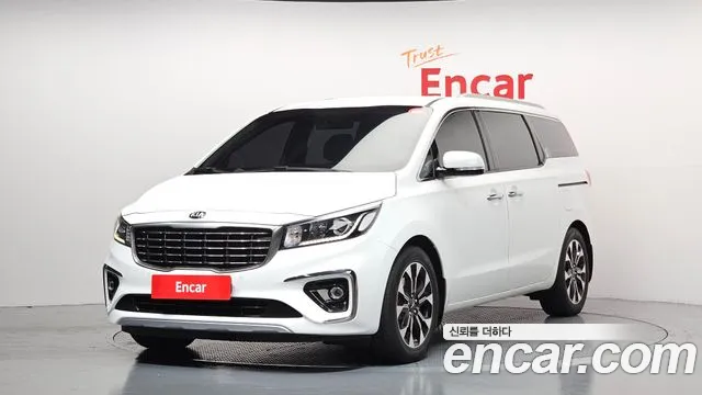 Kia Carnival — экстерьер