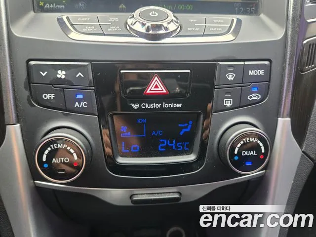 Hyundai Sonata — интерьер