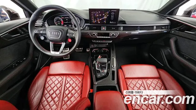 Audi S4 — интерьер