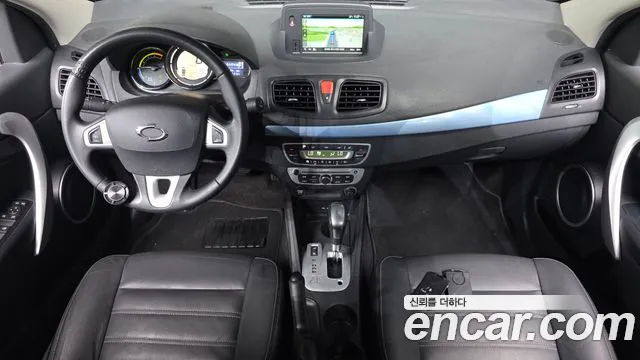 Renault Korea SM3 — интерьер