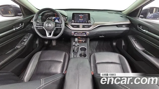 Nissan Altima — интерьер