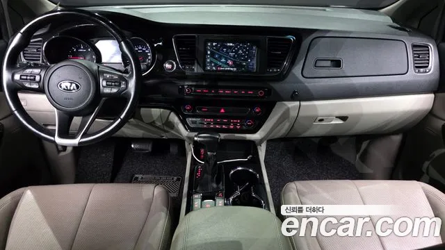 Kia Carnival — интерьер
