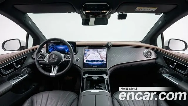 Mercedes-Benz EQE — интерьер