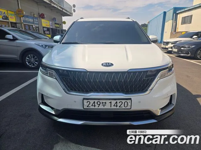 Kia Carnival — экстерьер