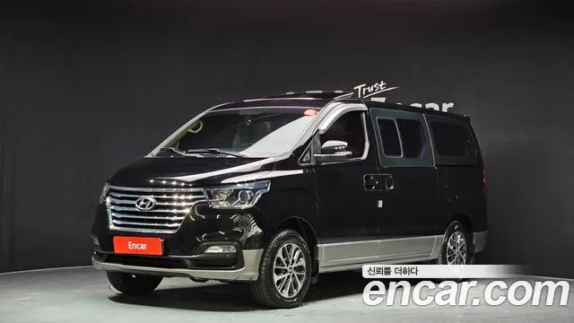 Hyundai Starex