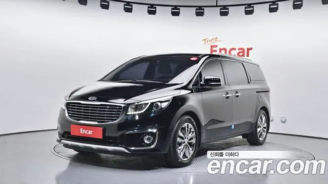 Kia Carnival — экстерьер
