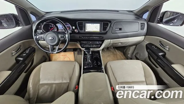 Kia Carnival — интерьер