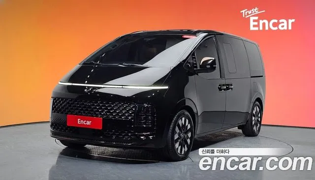 Hyundai Staria
