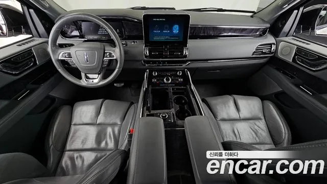 Lincoln Navigator — интерьер