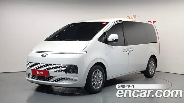 Hyundai Staria