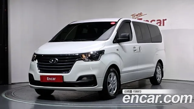 Hyundai Starex