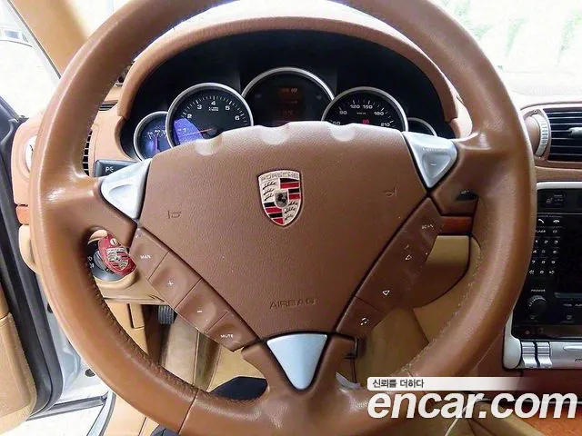 Porsche Cayenne — интерьер