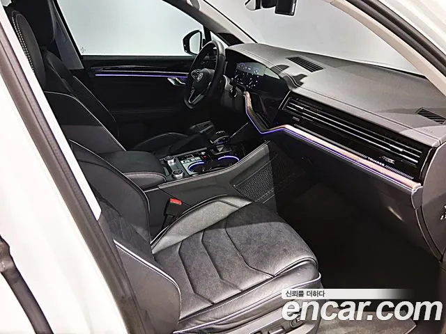 Volkswagen Touareg — интерьер