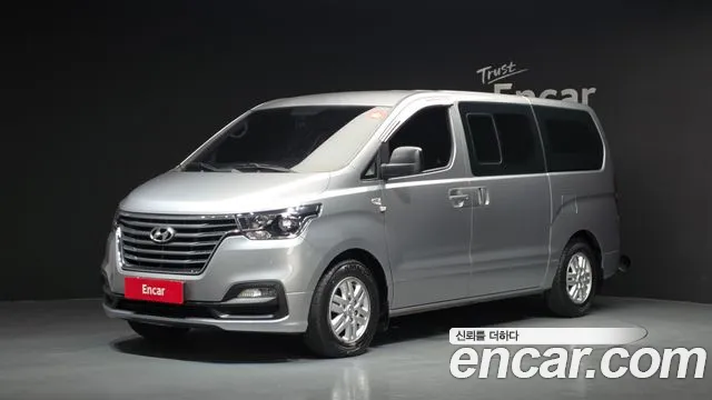 Hyundai Starex