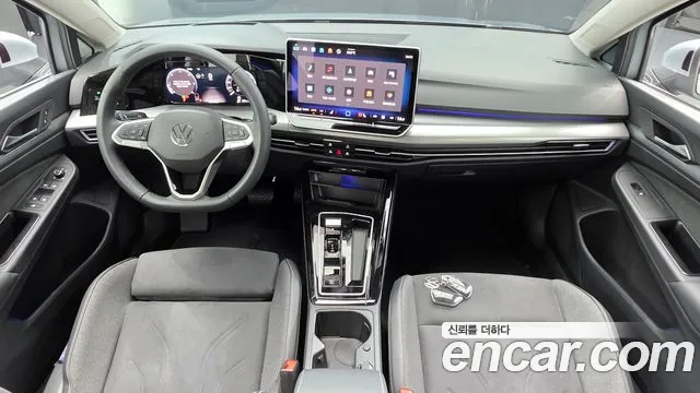 Volkswagen Golf — интерьер