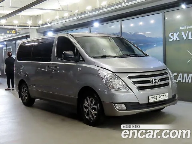 Hyundai Starex