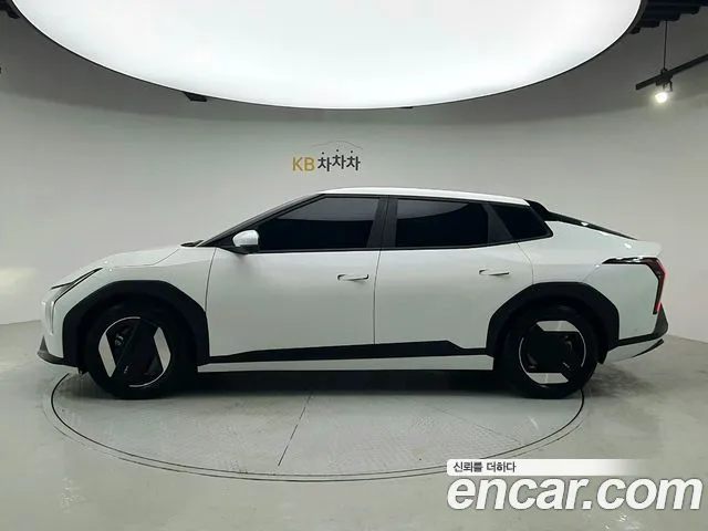 Kia EV4 — интерьер