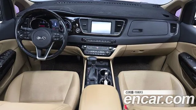 Kia Carnival — интерьер