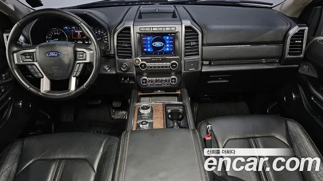 Ford Expedition — интерьер