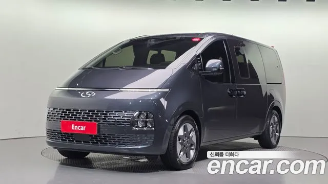 Hyundai Staria