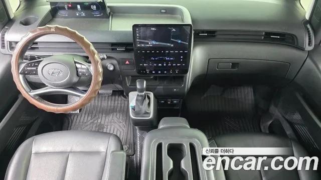 Hyundai Staria — интерьер