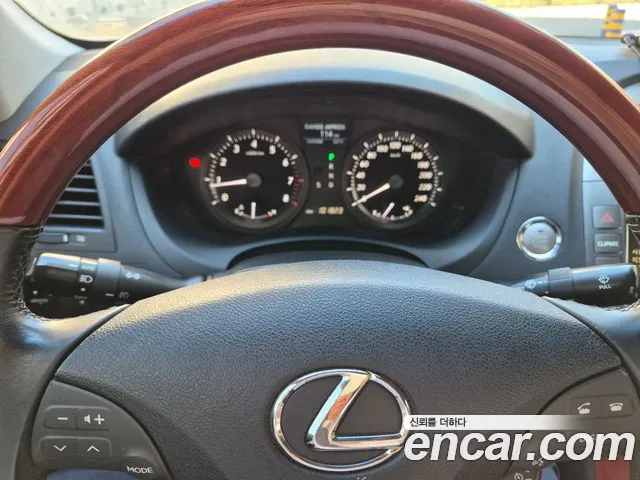 Lexus ES — интерьер