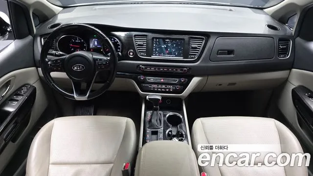 Kia Carnival — интерьер