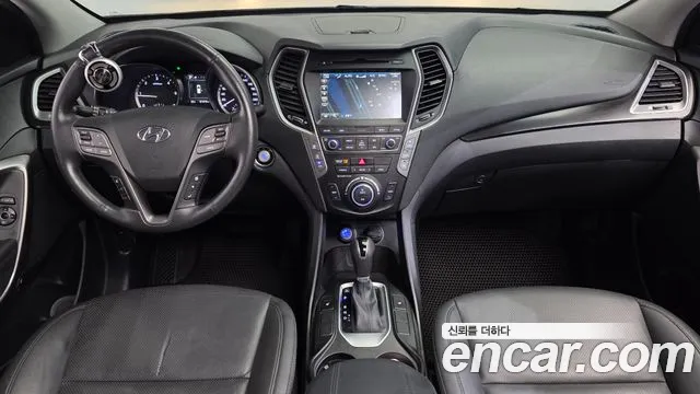 Hyundai Santa Fe — интерьер