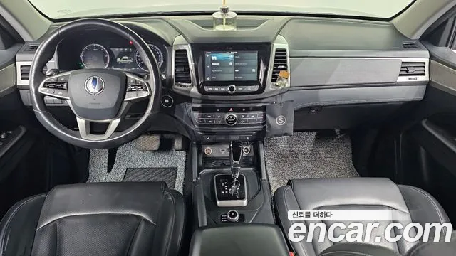 KG Mobility Rexton — интерьер